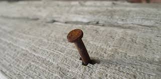  "مسمار في حيط "وبعد ...